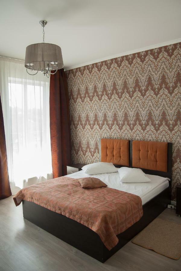 Sovskiye Prudy Hotel Kyiv Exterior foto